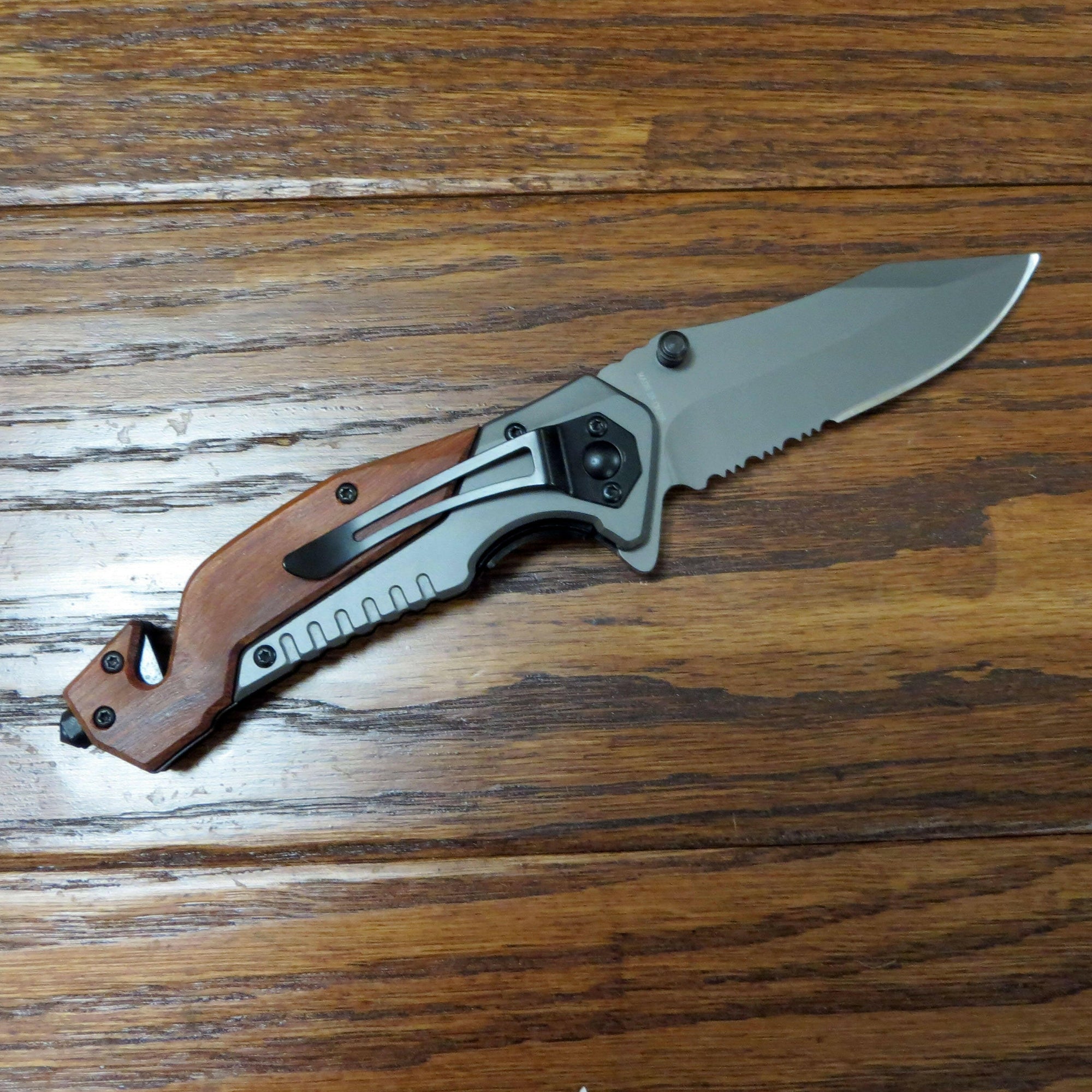 Personalized Tactical  Pocket Knife.