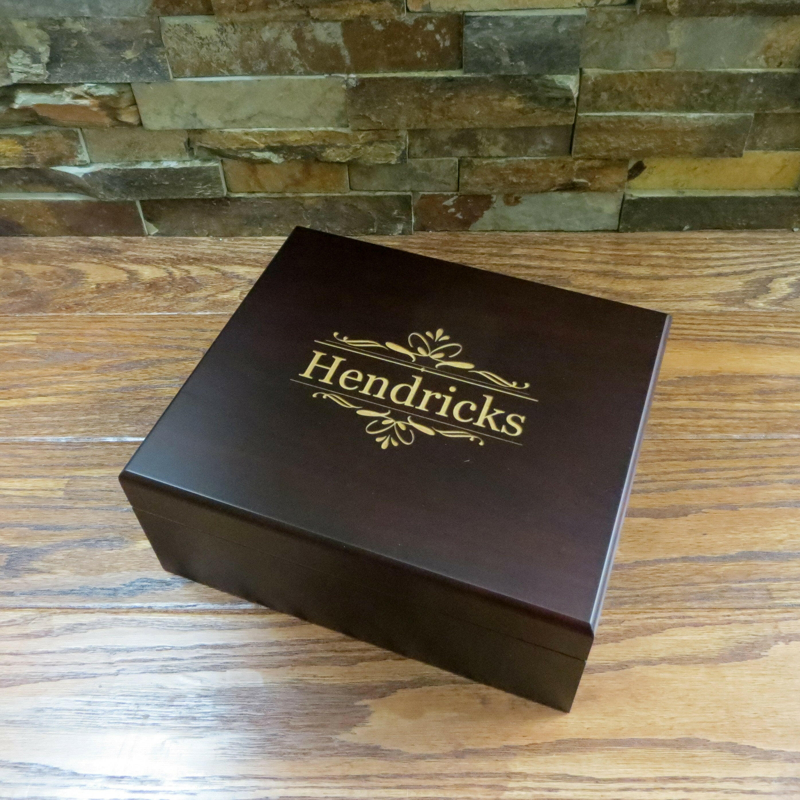 Black Personalized Cedar Cigar Humidor.