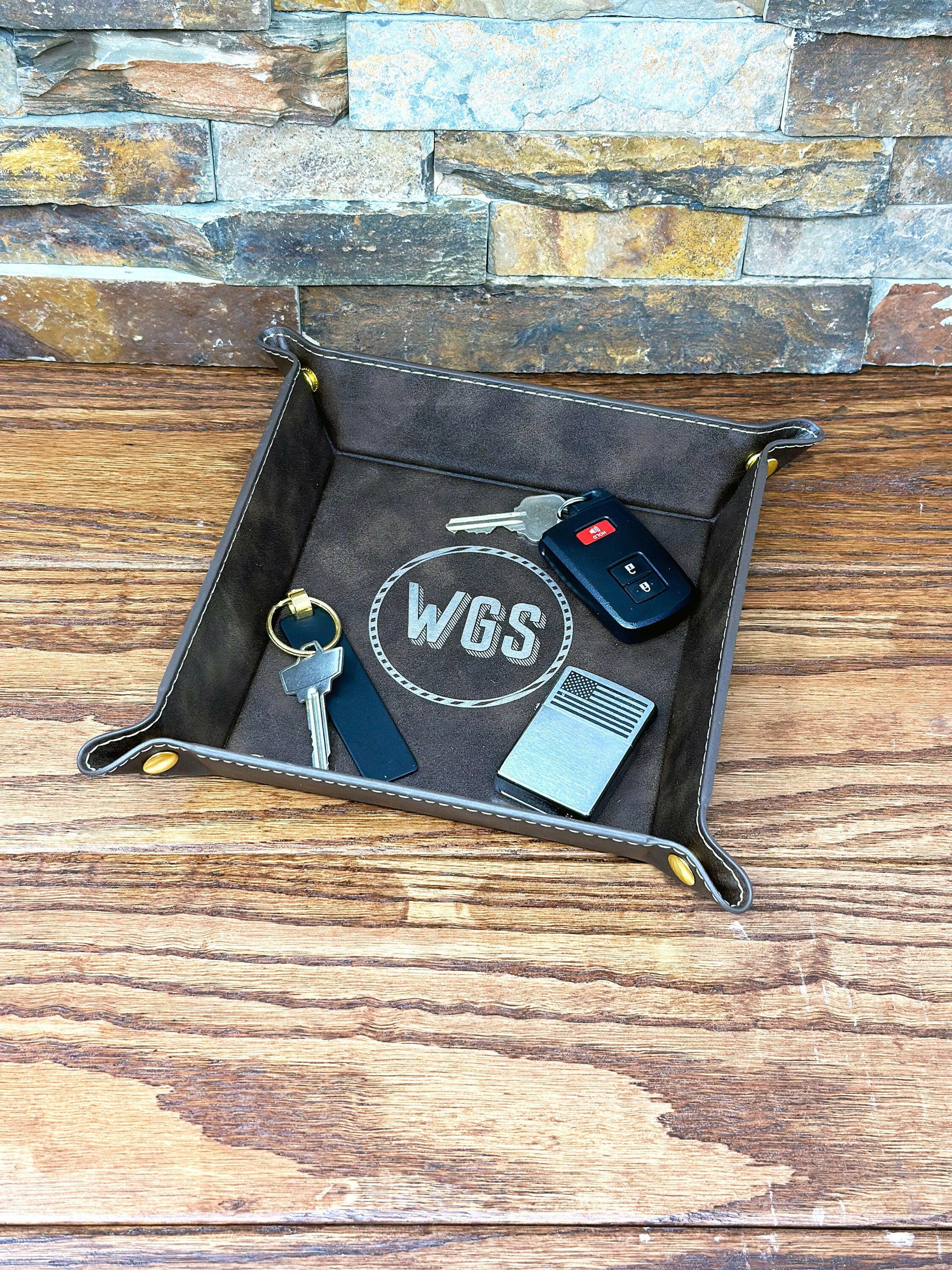 Personalized Men's Valet.
