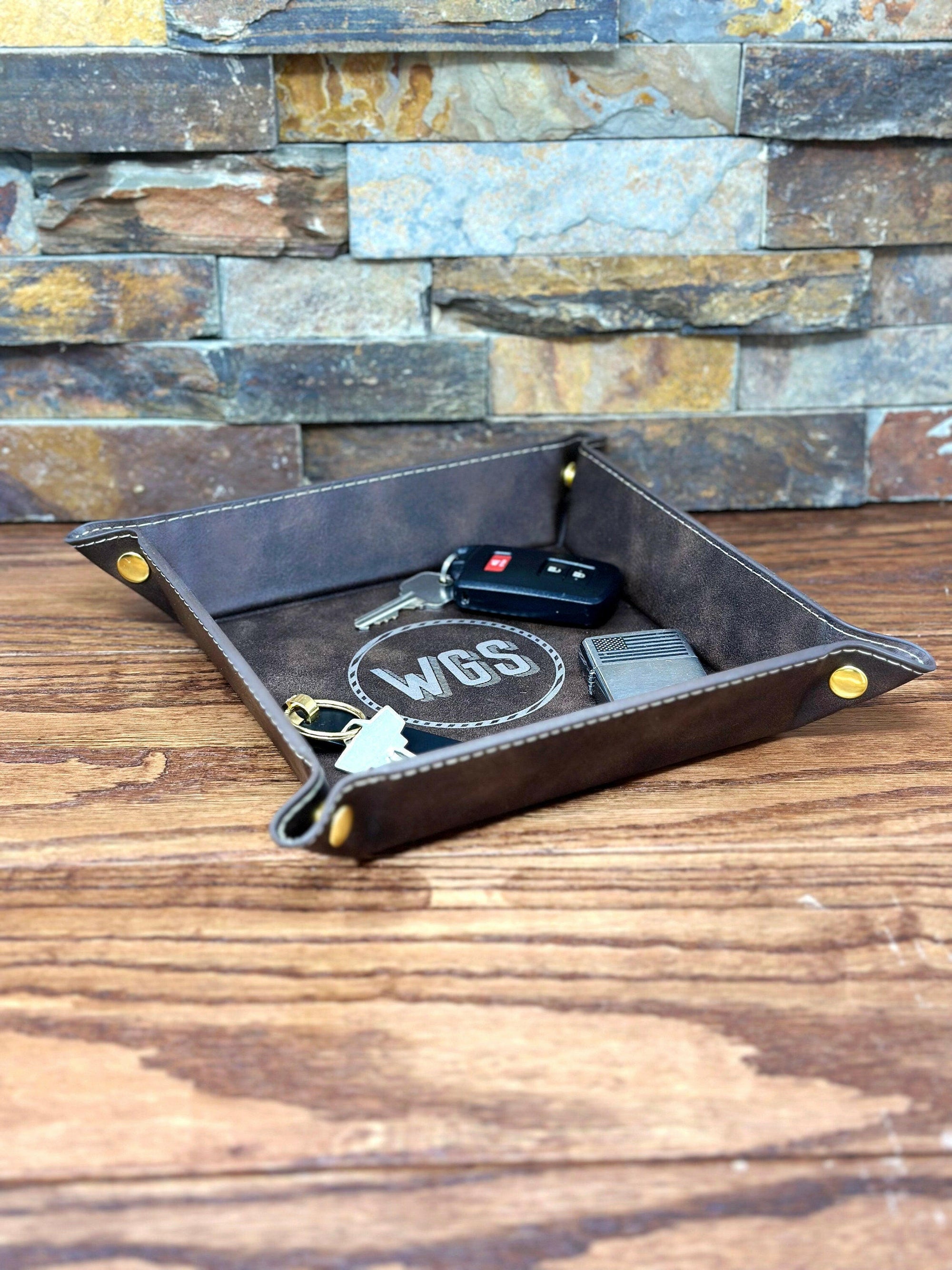 Personalized Men's Valet.