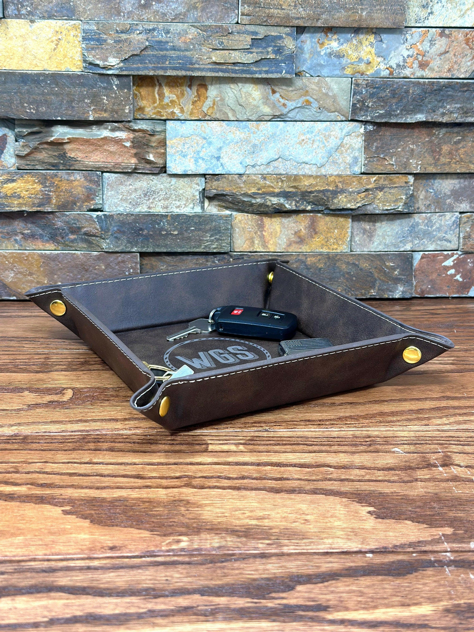 Personalized Men's Valet.