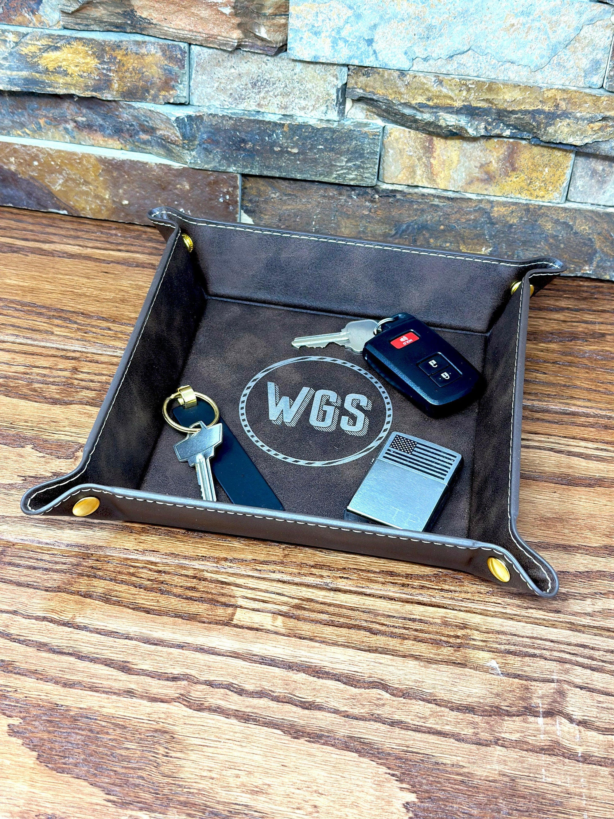 Personalized Men's Valet.