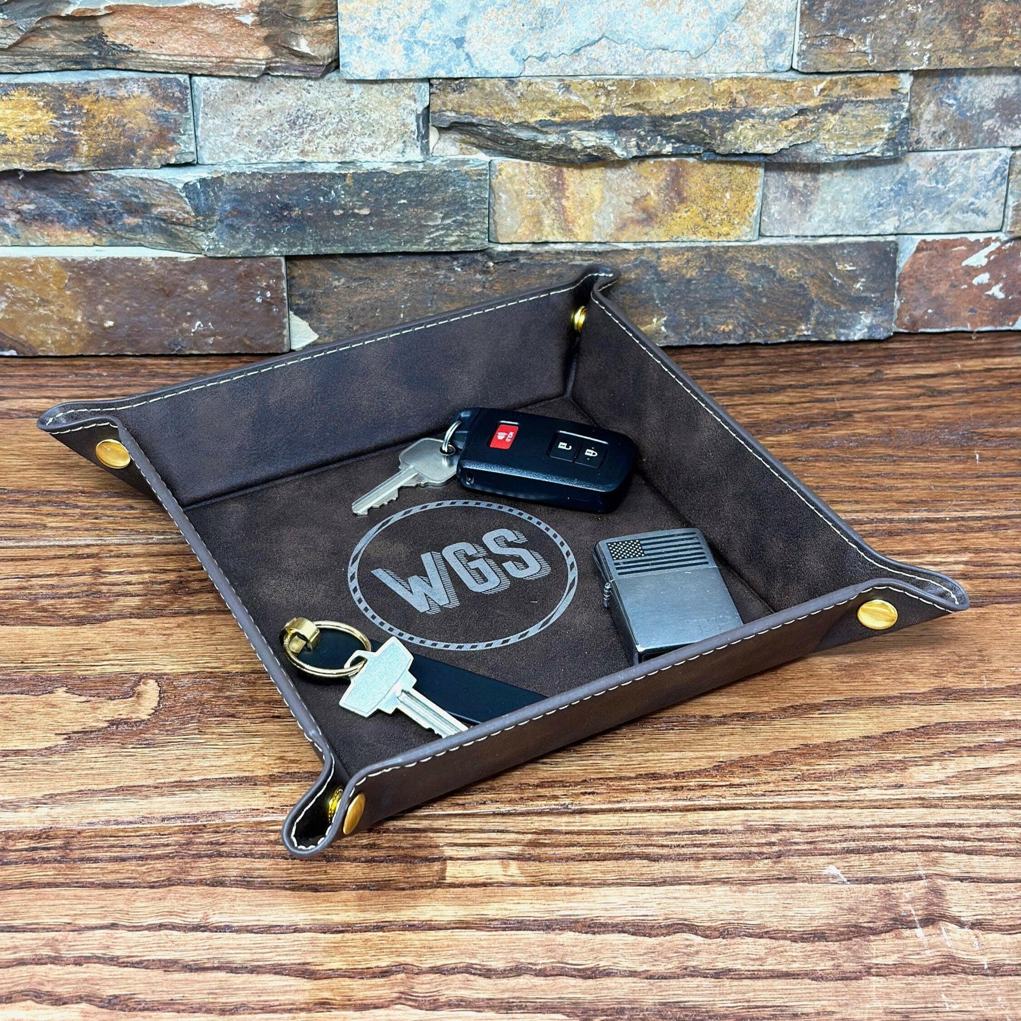 Personalized Men's Valet.