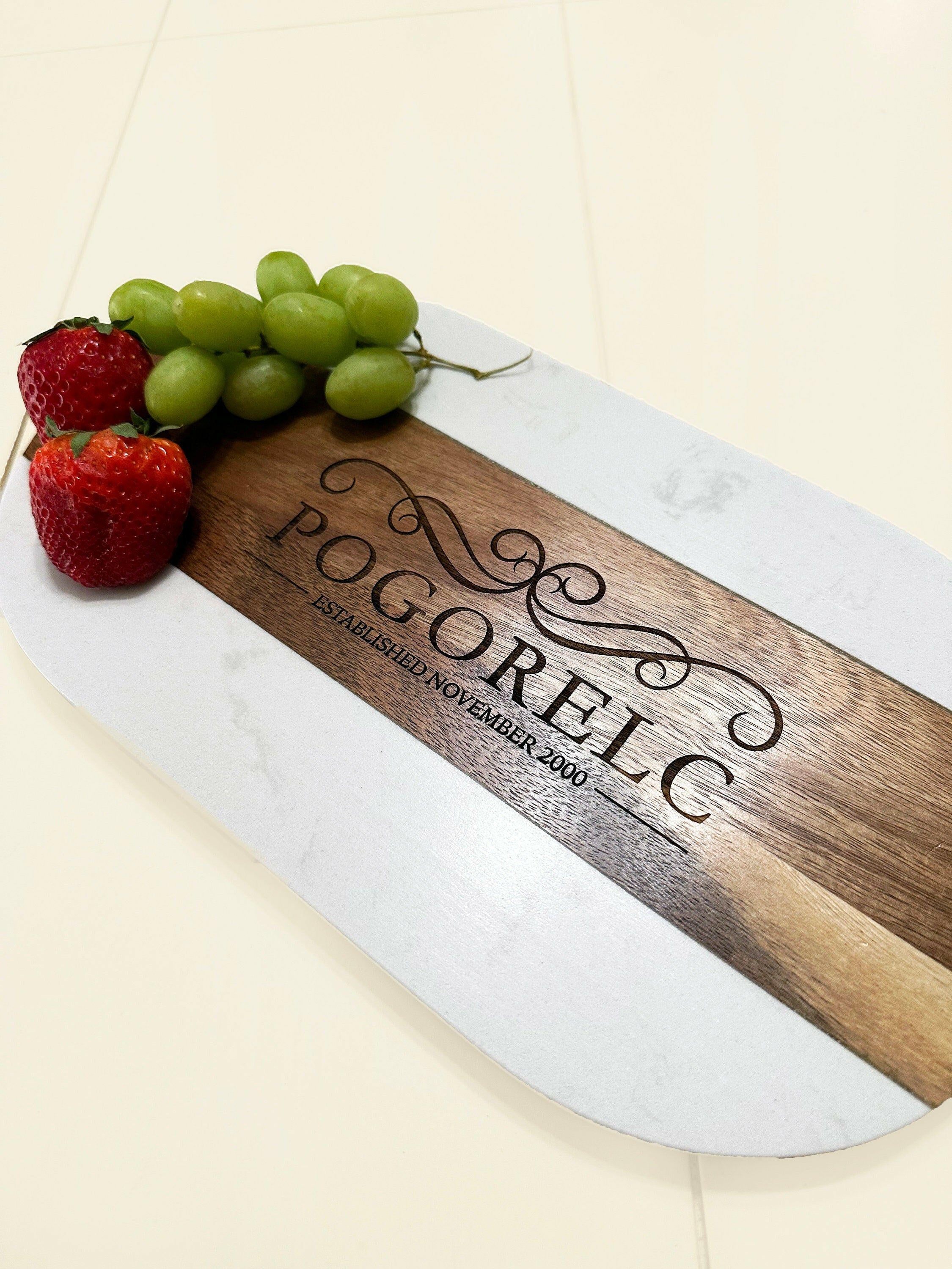 Personalized Charcuterie Board w White Marble & Acacia Wood.
