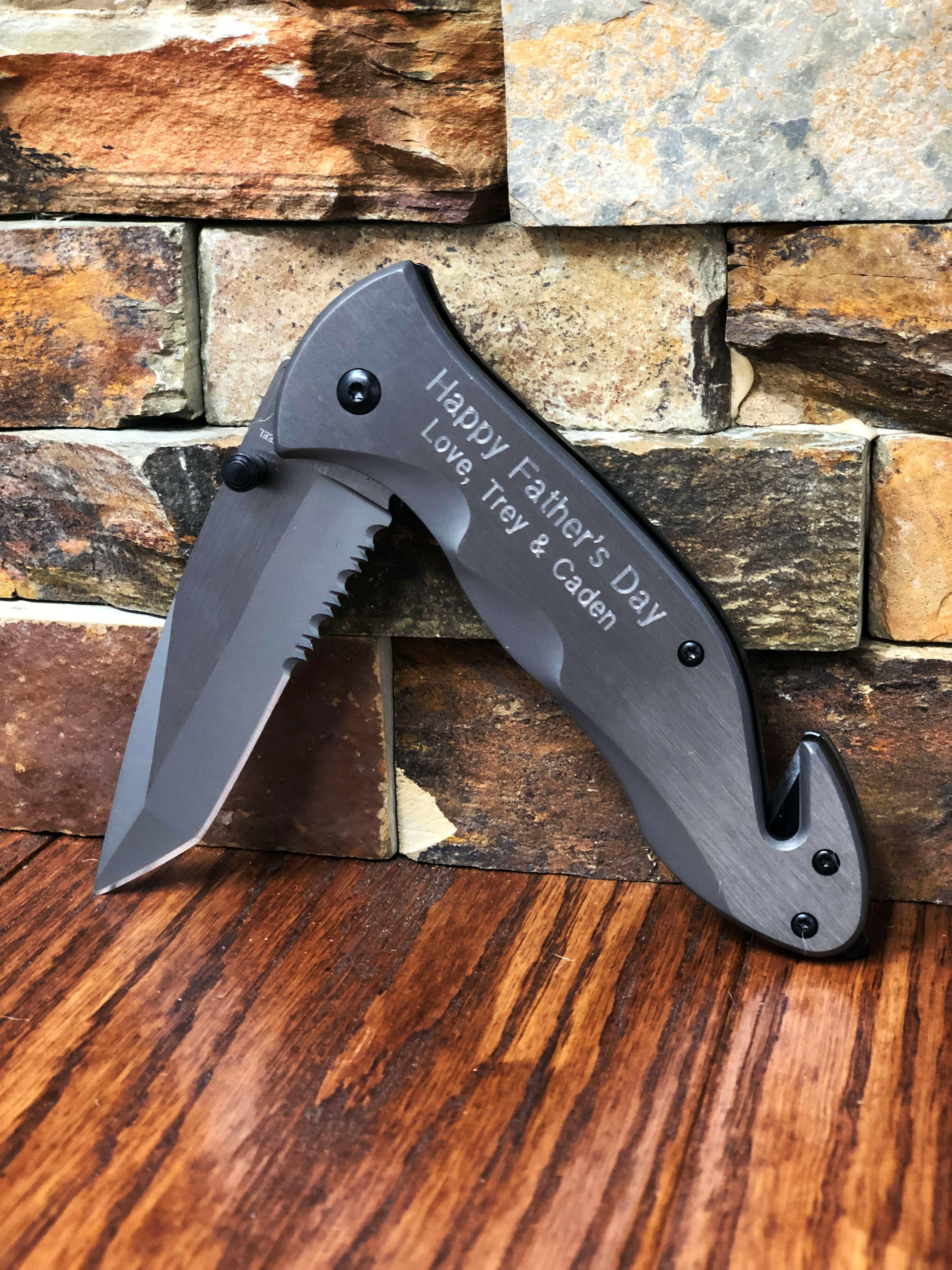 Customized Metal Tactical Pocket Knife.
