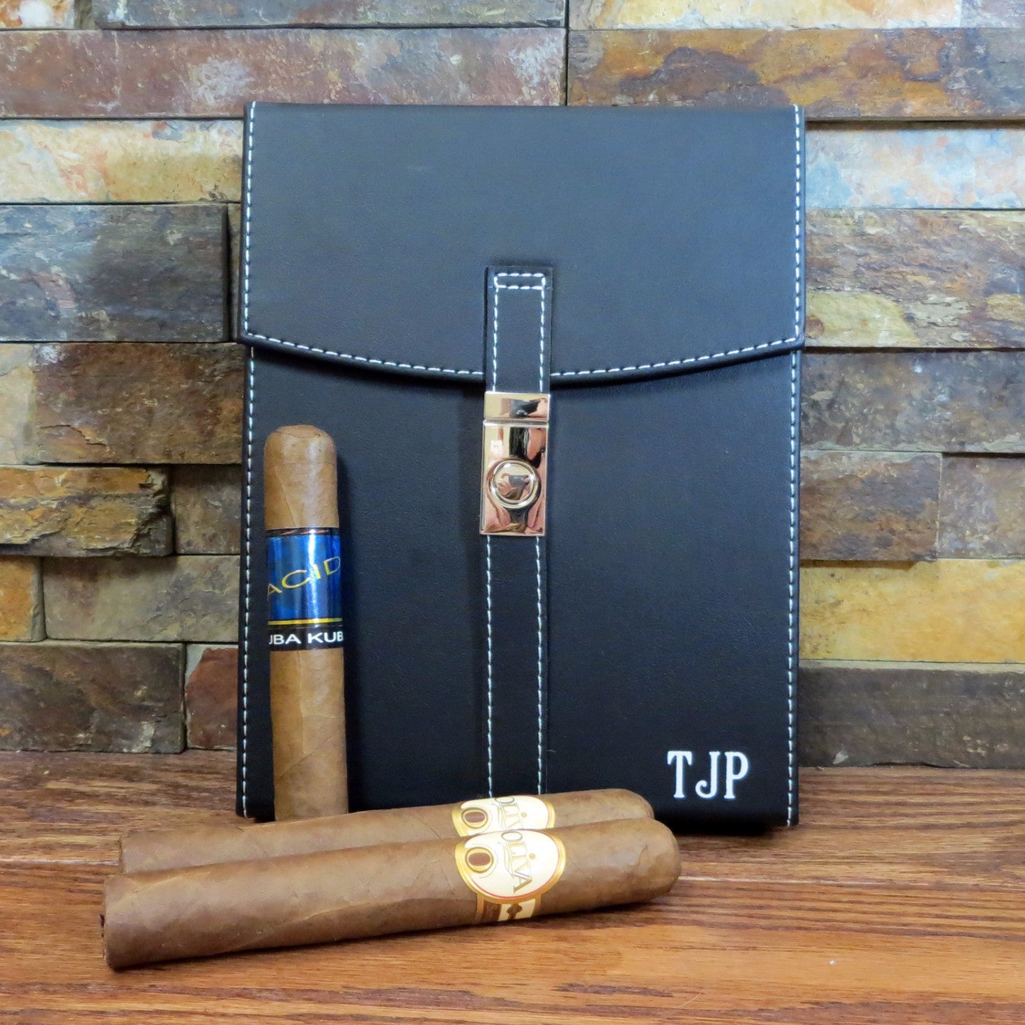 Personalized Black Cigar Humidor.