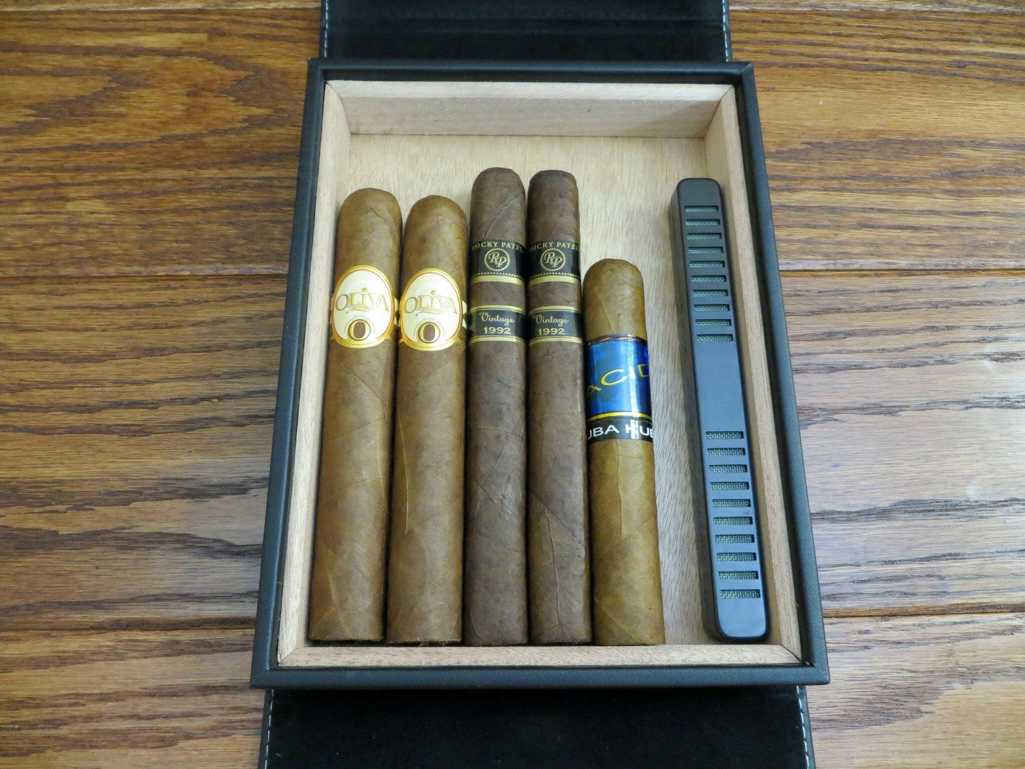 Personalized Black Cigar Humidor.
