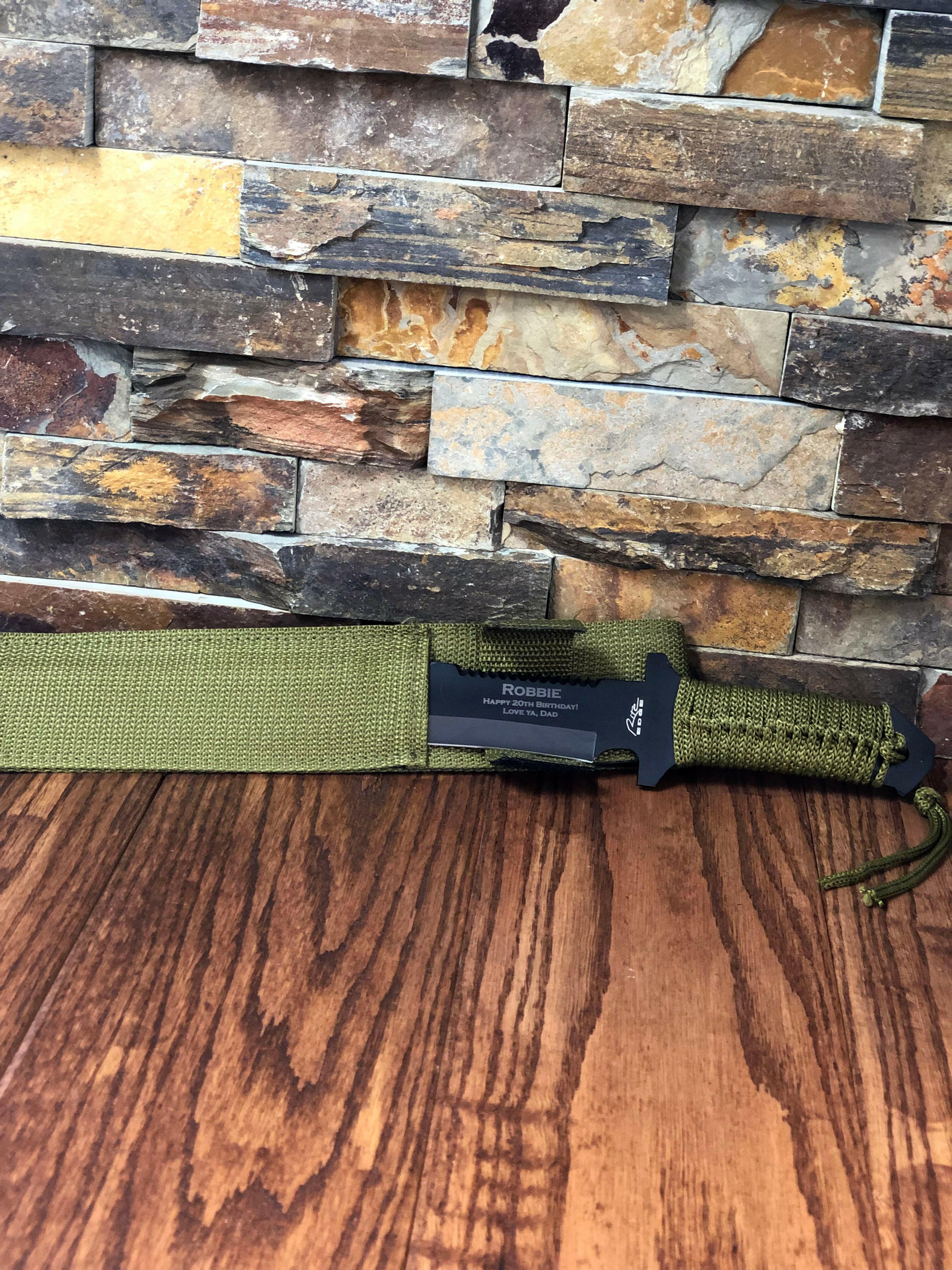 Personalized Hunter Knife w/ Green Para-cord.