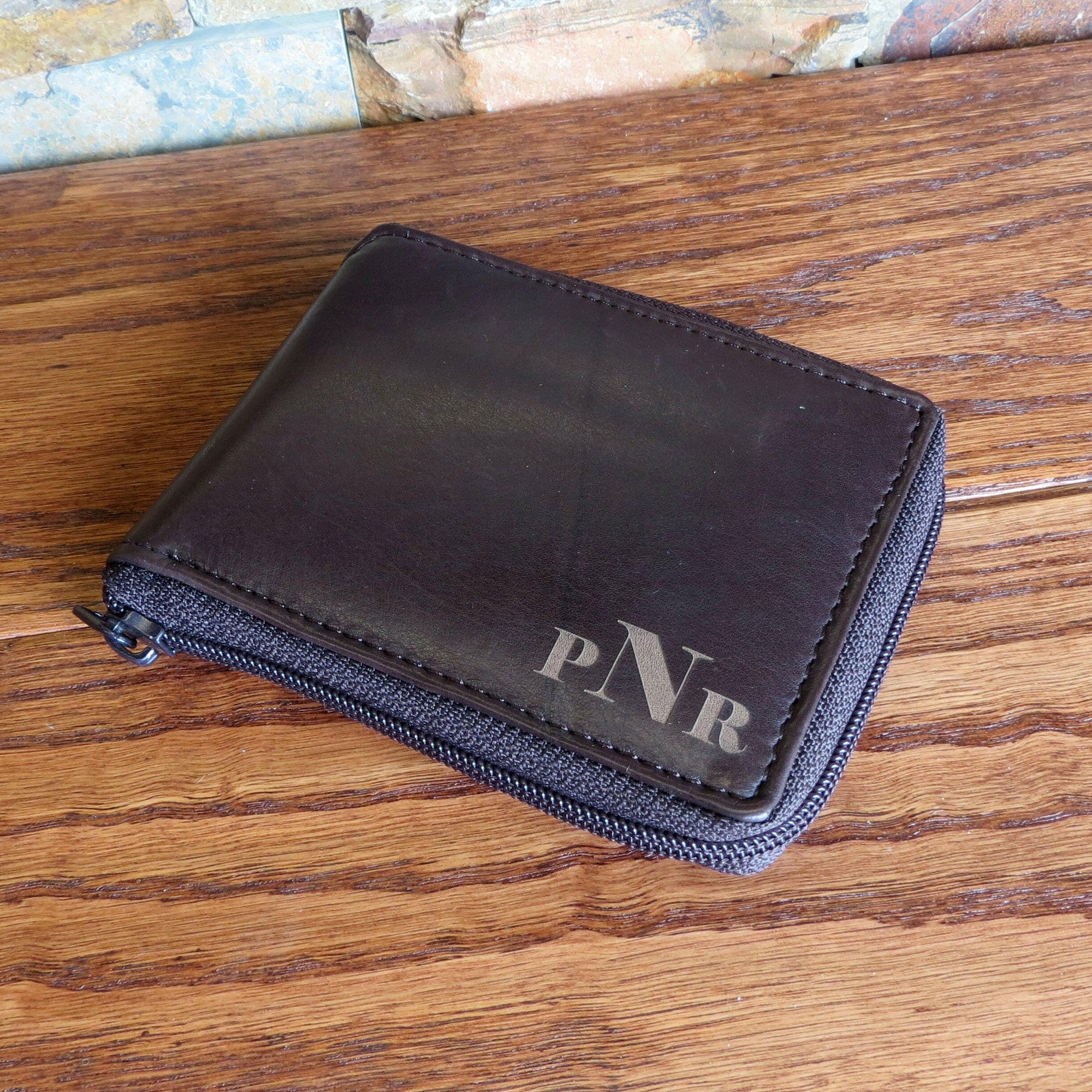 Mens Bi-Fold Wallet Personalized with Zipper.