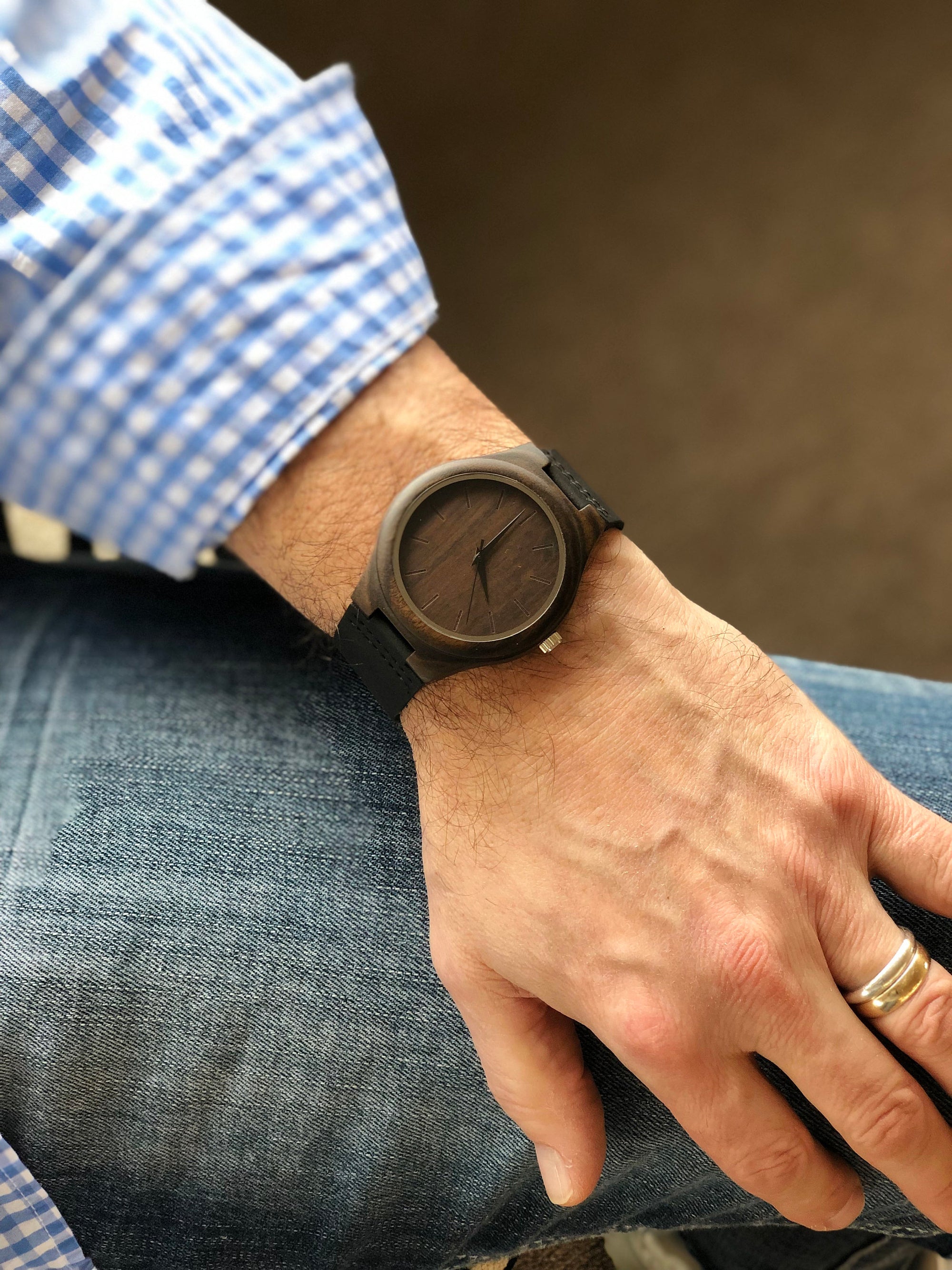 Black sandalwood Wood Wrist Watch