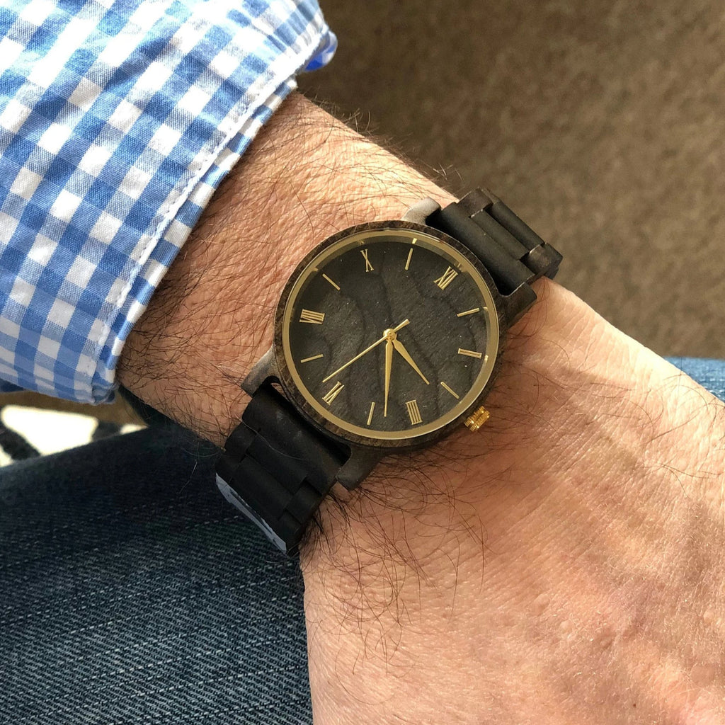 Personalized Elegant Mens Wooden Wrist Watch