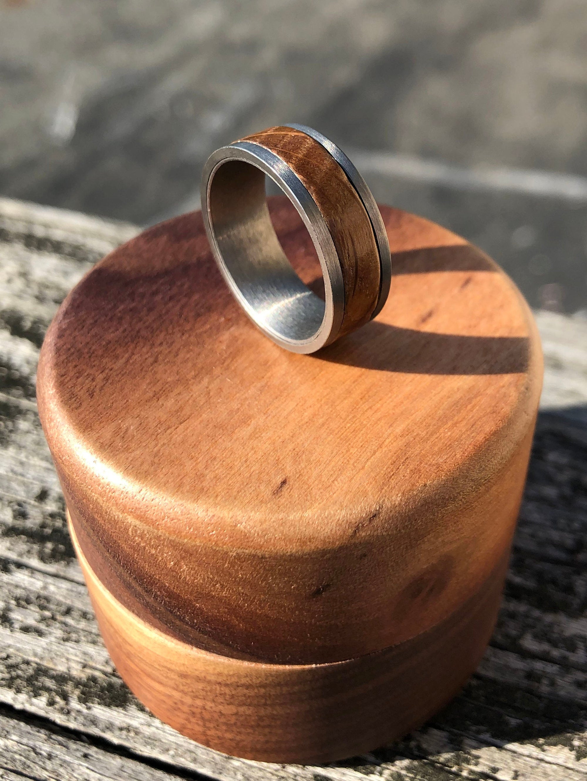 Men's Wedding Band made of Tungsten and Barrel Wood