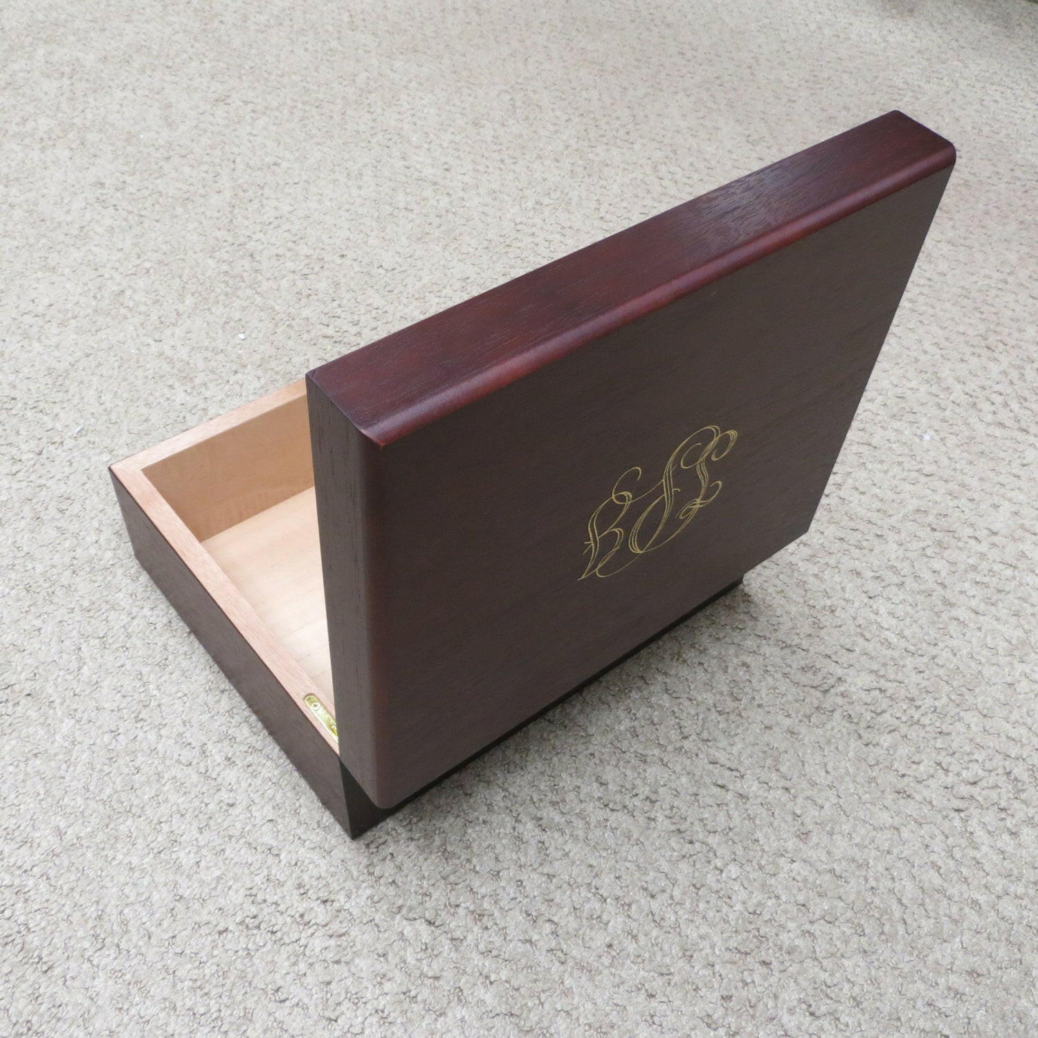 Personalized Mens Keepsake box.