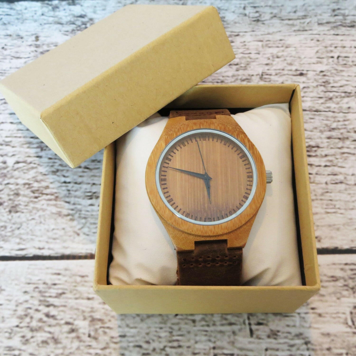 Customized Wooden Wrist Watch for Men.