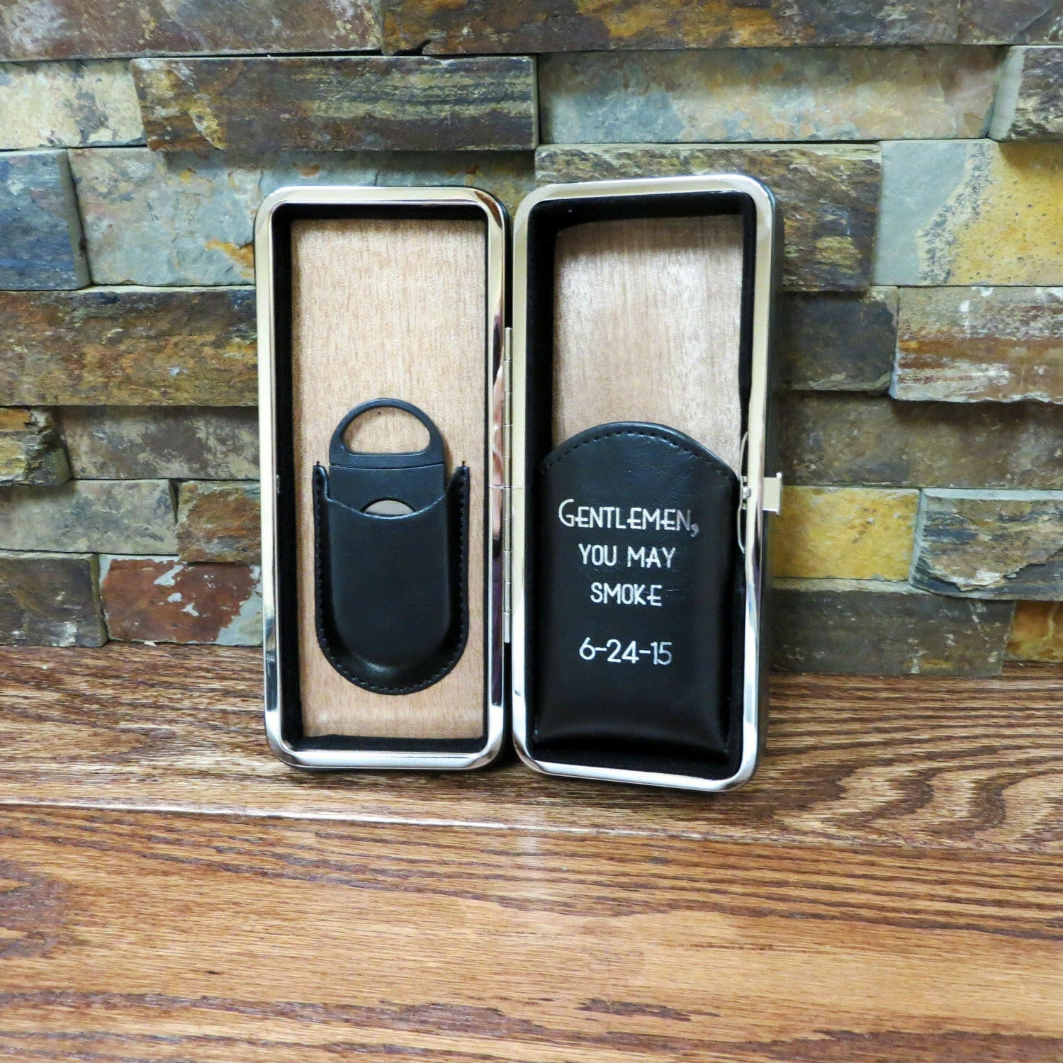 Black Personalized Folding Cigar Case.