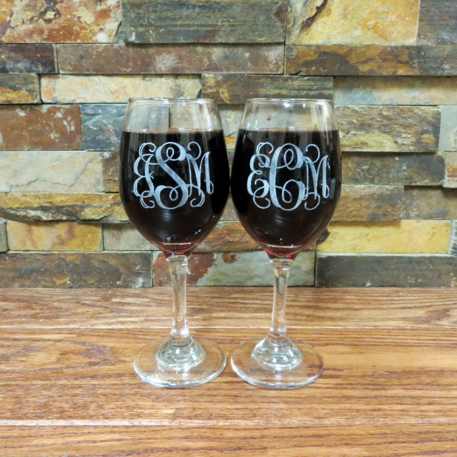 Set of 2 Personalized Wine Glasses.