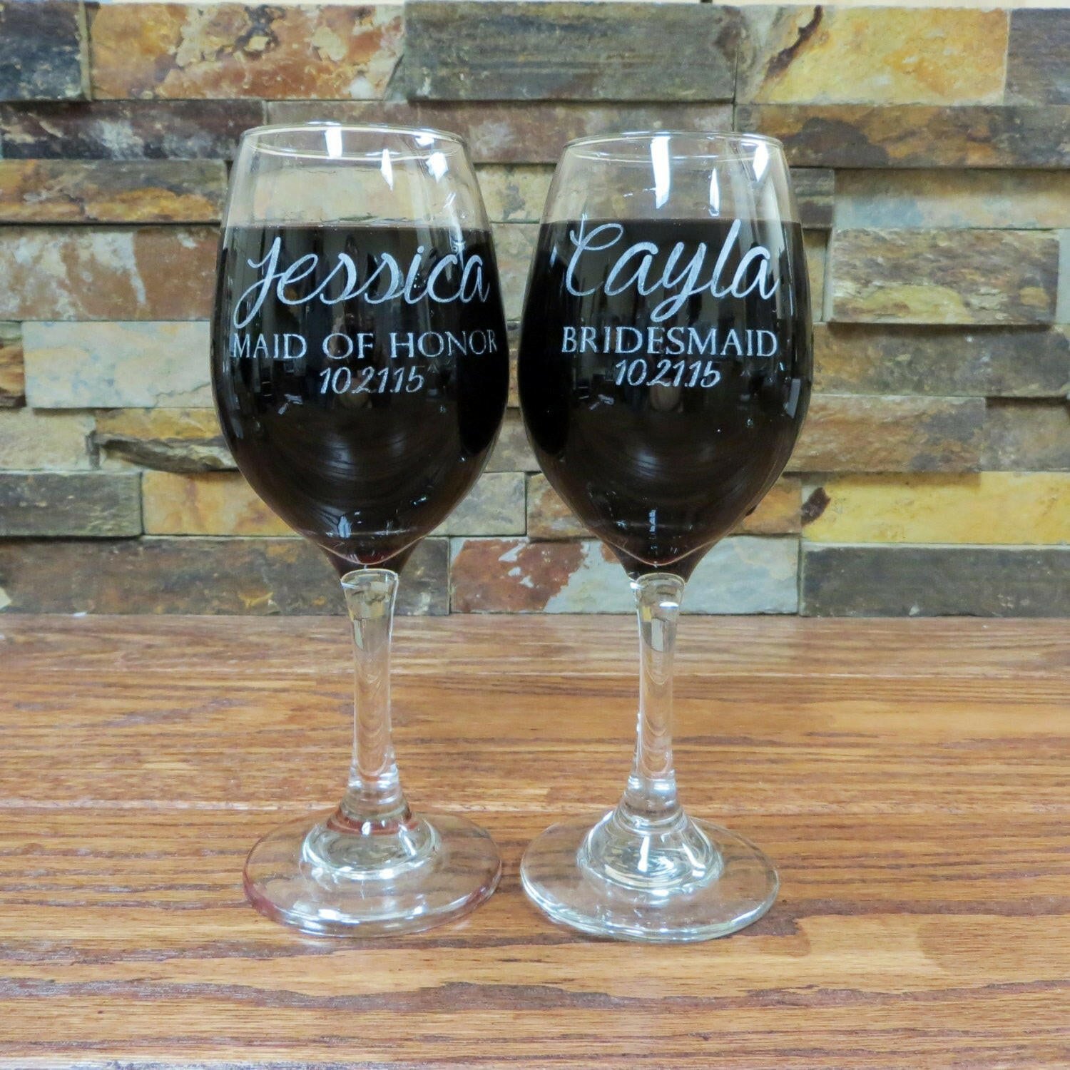 Set of 2 Monogrammed Personalized Wine Glasses.
