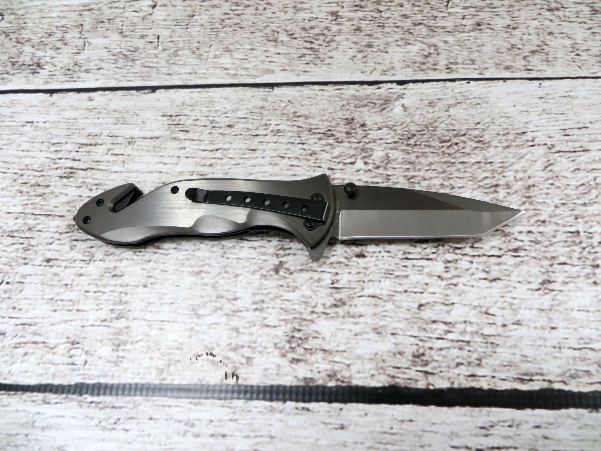 Customized Metal Tactical Pocket Knife.