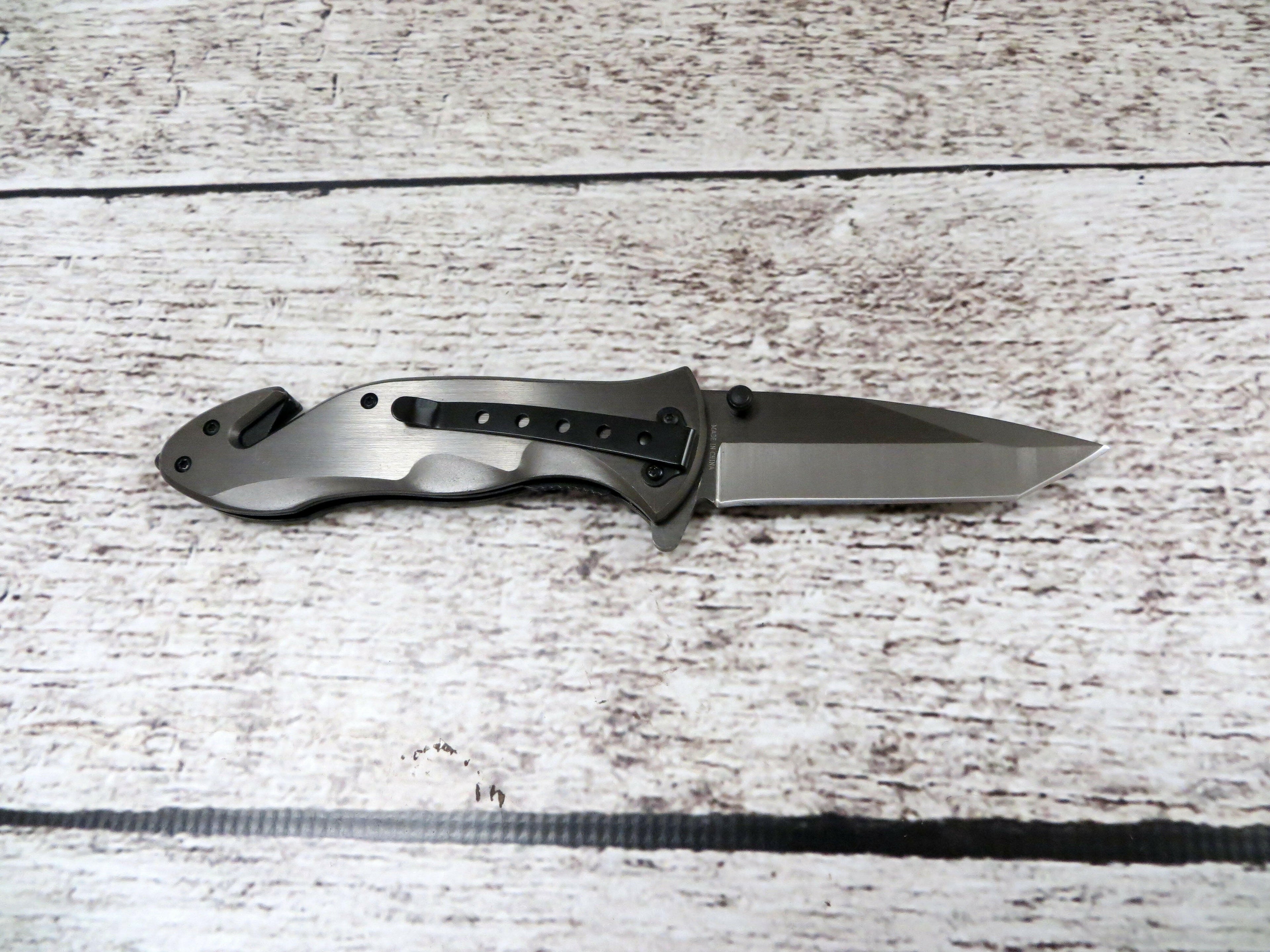 Customized Metal Tactical Pocket Knife.
