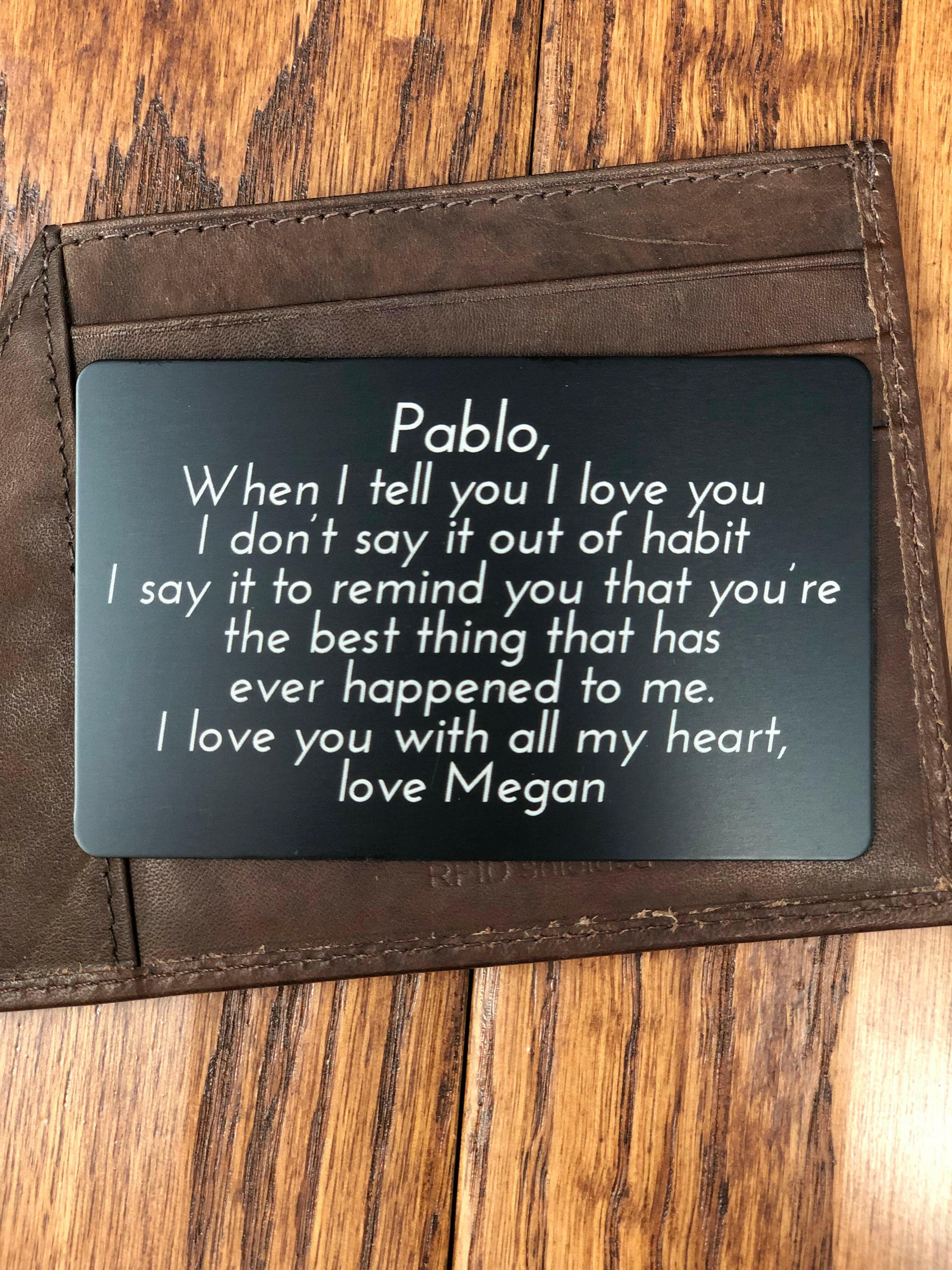 Genuine Leather Mens Bi-Fold Wallet.